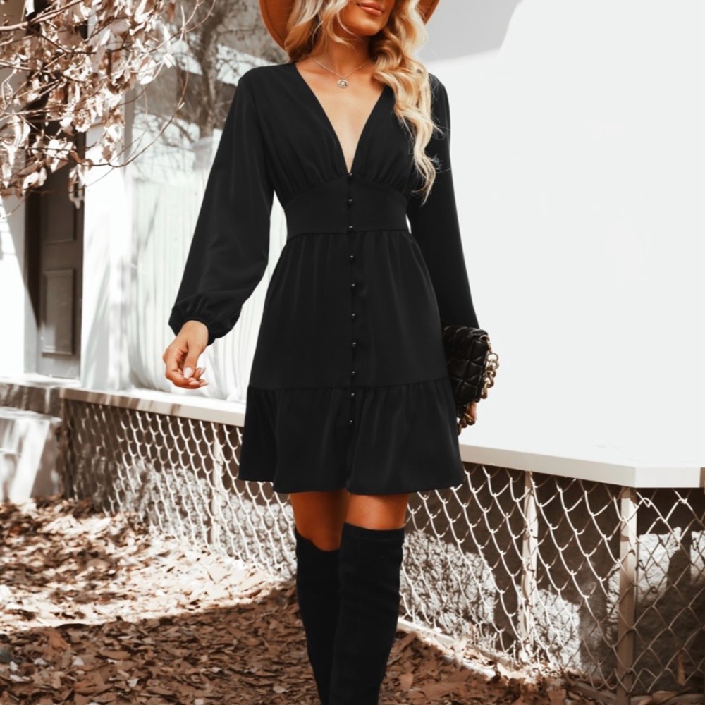 CUPSHE Eyes on Me Plunge Button-Loop Obsidian Black Mini Dress